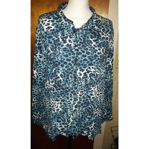 Cato Womens Plus Size 26/28W (4X) Blue Animal Print Button Front Blouse
